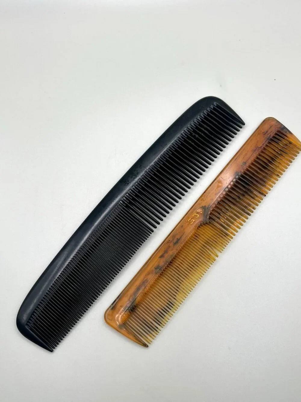 VTG ACE Faux Tortoiseshell Bolta Hard Rubber Barber Hair Comb Lot Mid Century